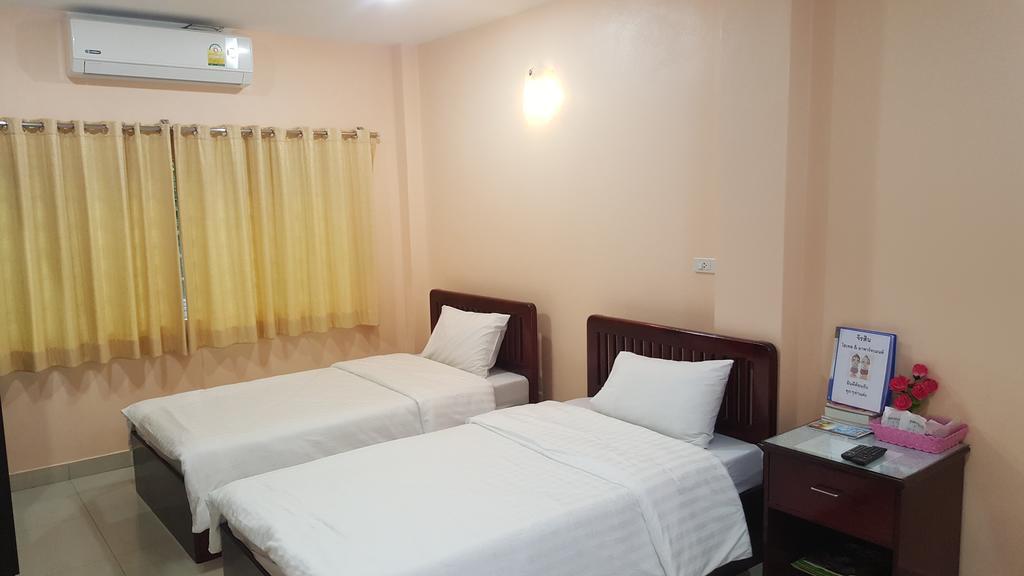 Jirasin Hotel & Apartment Ранонг Стая снимка